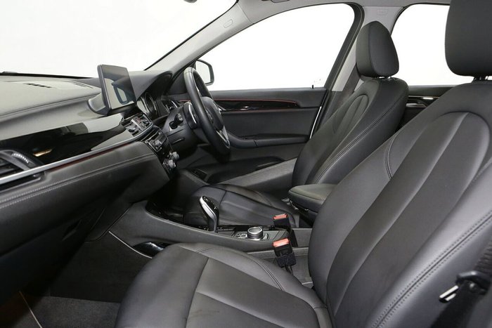 2022 BMW X1 sDrive20i