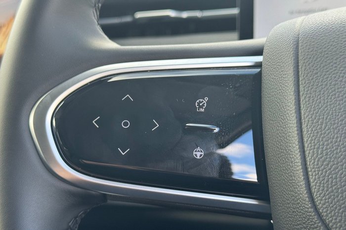 2025 Jaecoo J7 Track