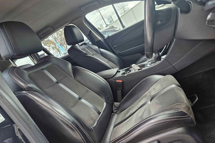 2017 Holden Commodore SV6