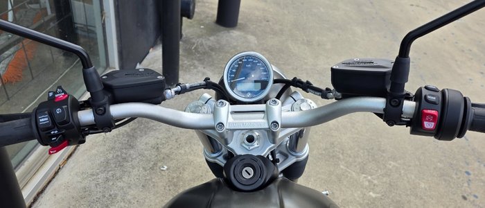 2024 BMW Motorrad R NINE T BROWN