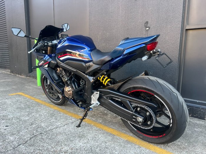 2022 Honda CBR650R BLUE