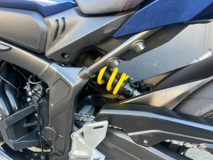 2022 Honda CBR650R BLUE