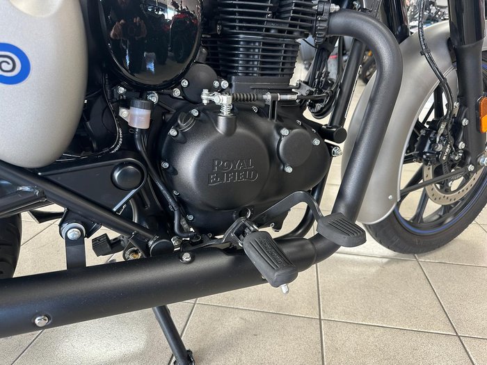 2023 Royal Enfield Classic 350 Dark Classic 350 Grey