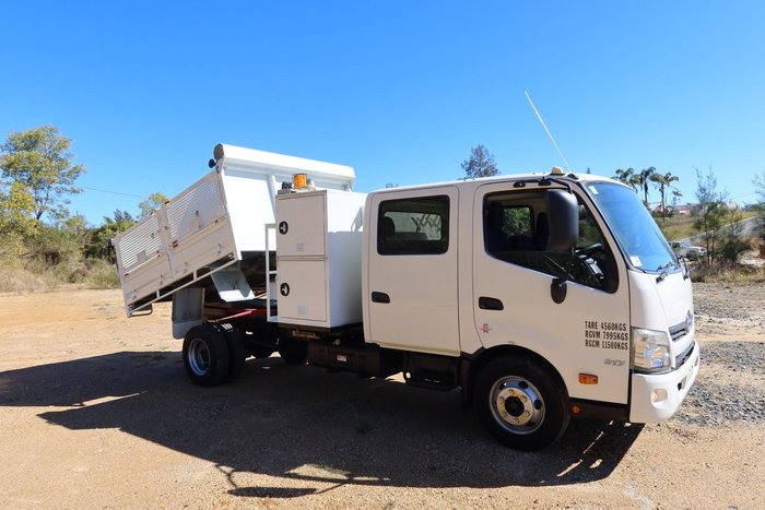2015 Hino 300 Series 917 X Long