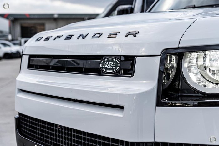 2023 Land Rover Defender 110 D300 SE L663 MY23.5 AWD Fuji White