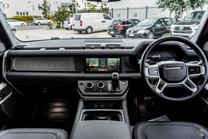 2023 Land Rover Defender 110 D300 SE L663 MY23.5 AWD Fuji White