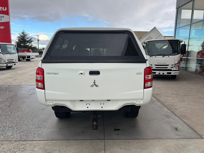 2017 Mitsubishi Triton GLX MQ MY17 4X4 Dual Range White