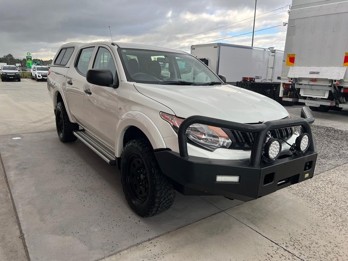 2017 Mitsubishi Triton GLX MQ MY17 4X4 Dual Range White