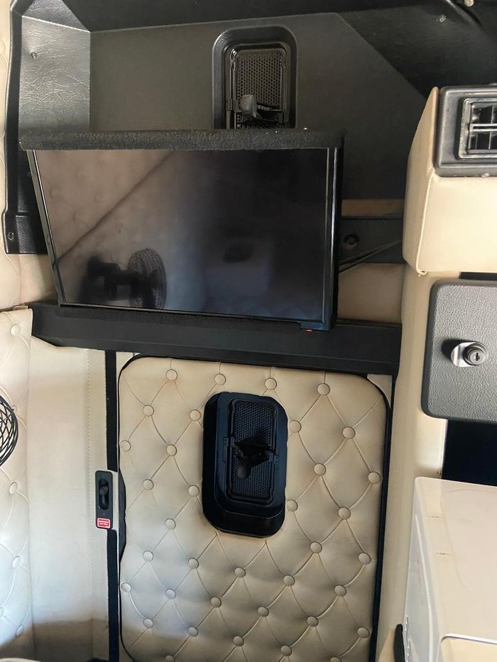 2018 Kenworth T409 Sar 1 White