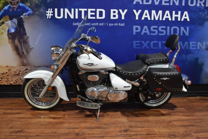 2013 Suzuki VL800T (BOULEVARD C50T) White
