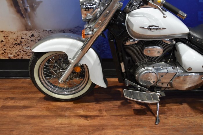 2013 Suzuki VL800T (BOULEVARD C50T) White