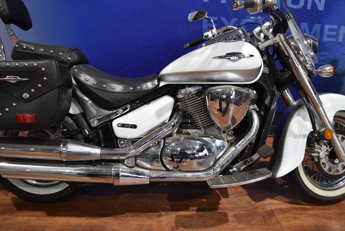 2013 Suzuki VL800T (BOULEVARD C50T) White