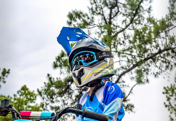 2025 CFMOTO CFX-5E Zephyr Blue