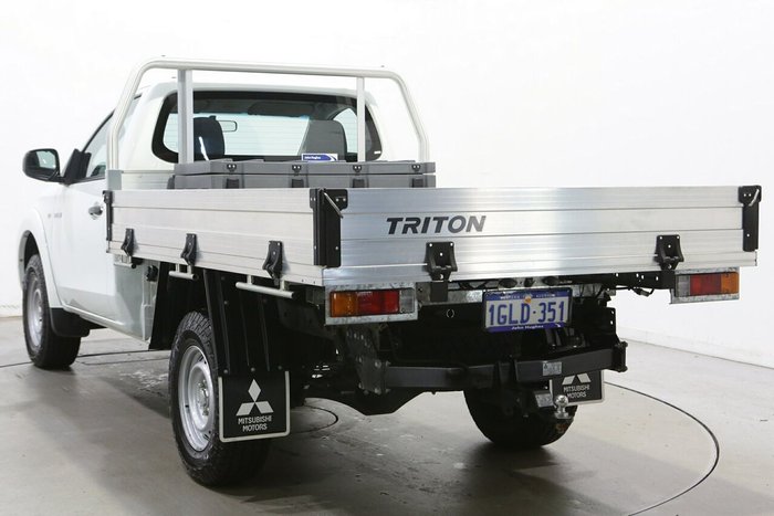 2016 Mitsubishi Triton