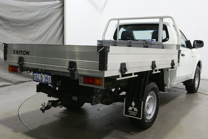 2016 Mitsubishi Triton GLX