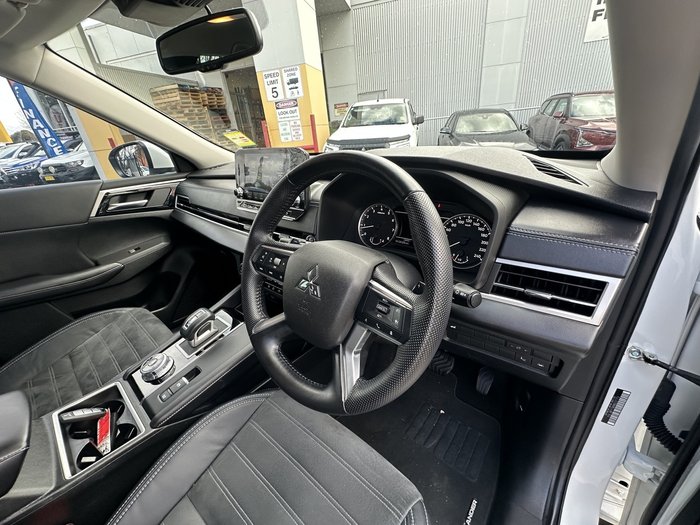 2022 Mitsubishi Outlander