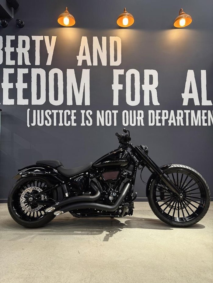 2025 Harley-Davidson Breakout 117 (FXBR) Softail Black