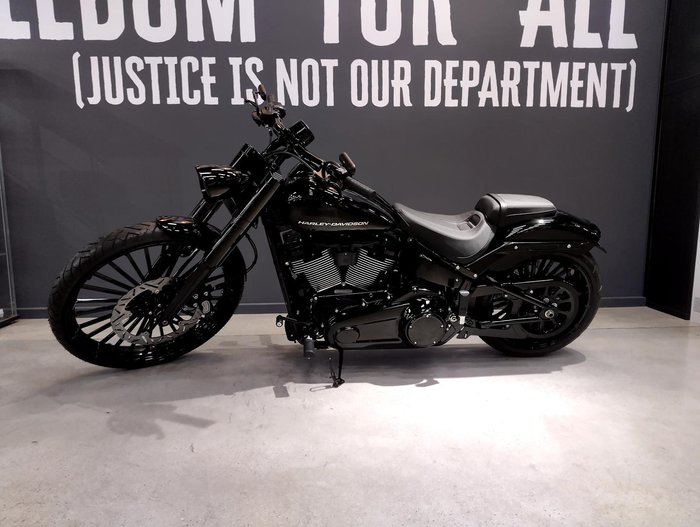 2025 Harley-Davidson Breakout 117 (FXBR) Softail Black