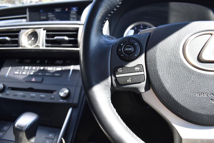 2015 Lexus IS 250 Luxury GSE30R White Pearl