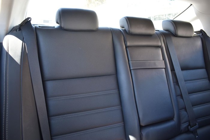 2015 Lexus IS 250 Luxury GSE30R White Pearl