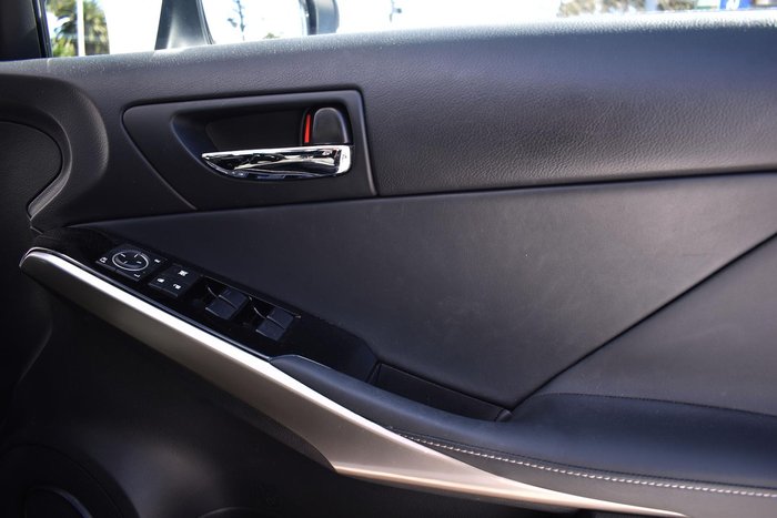 2015 Lexus IS 250 Luxury GSE30R White Pearl