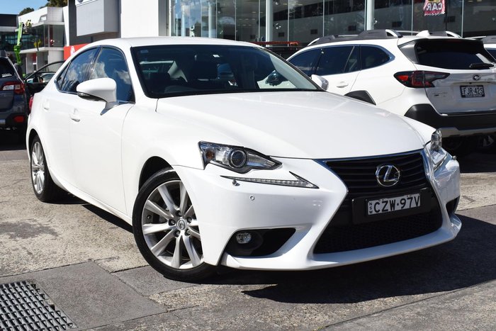 2015 Lexus IS 250 Luxury GSE30R White Pearl