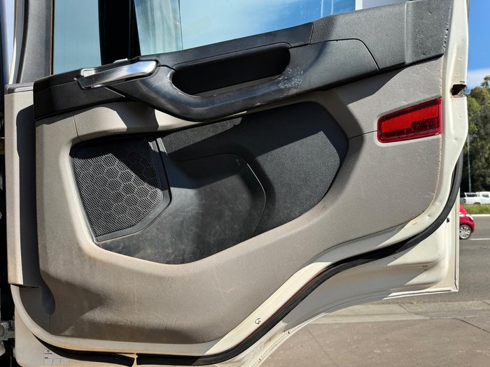 2020 Scania P Series P320 WHITE