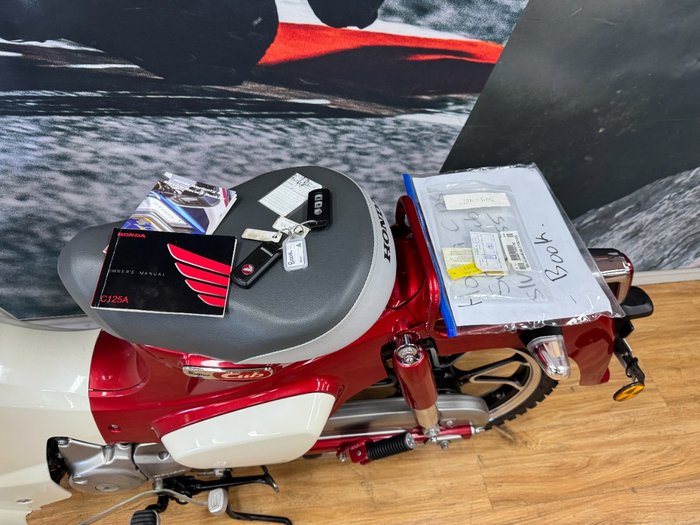 2021 Honda SUPER CUB C125 RED