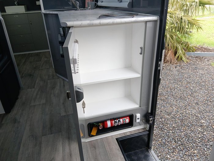 2025 Red Centre Kimberley Plus 216 Large Ensuite