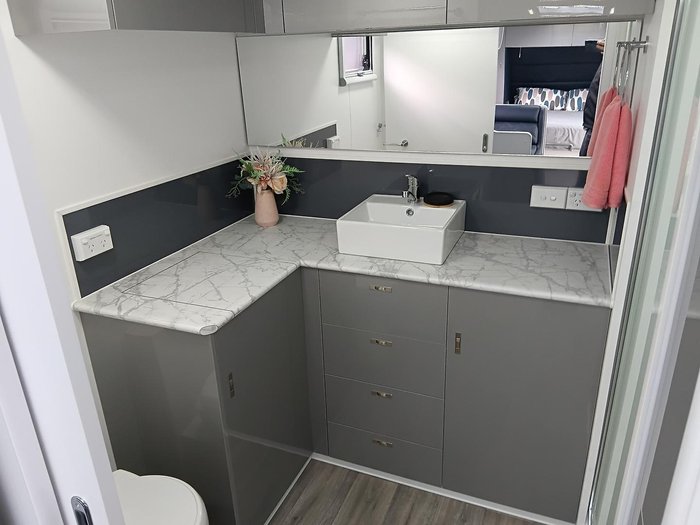 2025 Red Centre Kimberley Plus 216 Large Ensuite