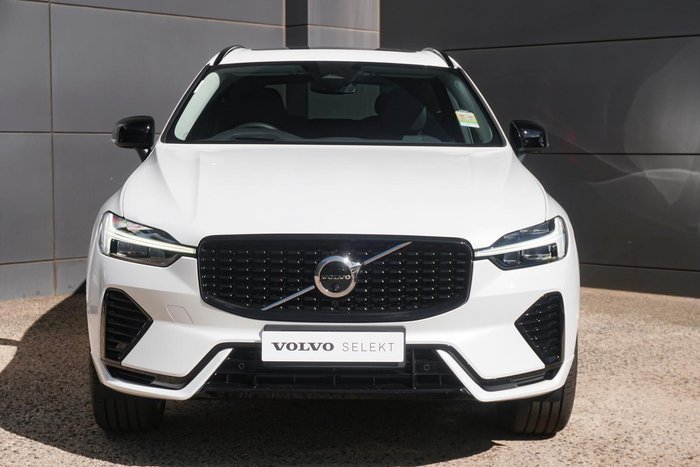 2025 Volvo XC60 Plus T8 Plug-In Hybrid