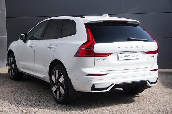 2025 Volvo XC60 Plus T8 Plug-In Hybrid