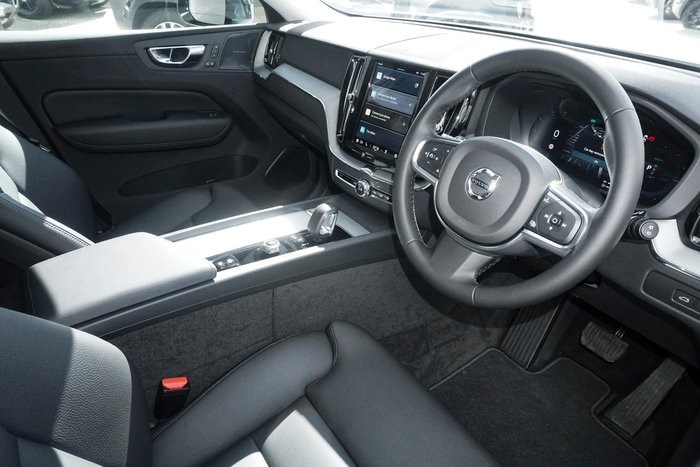 2025 Volvo XC60 Plus T8 Plug-In Hybrid