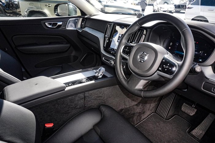 2024 Volvo XC60 Ultra B5 Bright