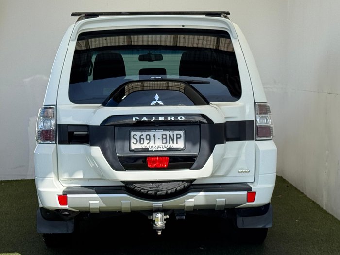 2016 Mitsubishi Pajero GLX