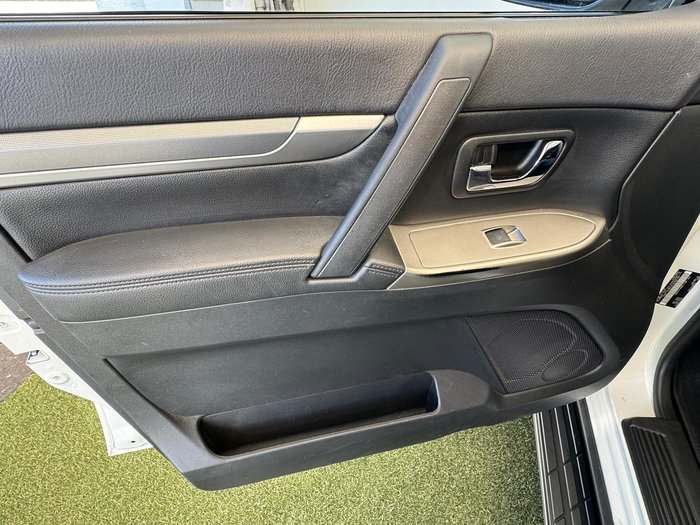 2016 Mitsubishi Pajero GLX