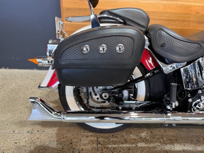 2013 Harley-davidson FLSTN SOFTAIL DELUXE White