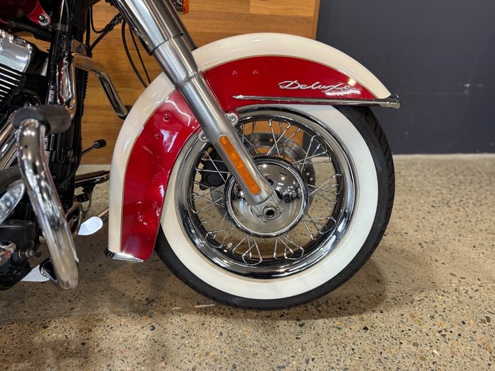2013 Harley-davidson FLSTN SOFTAIL DELUXE White