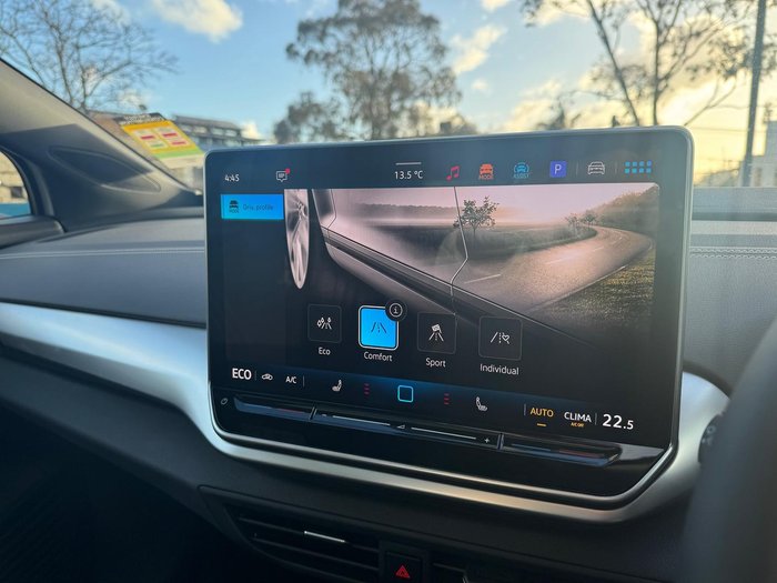 2025 Volkswagen ID.5 Pro