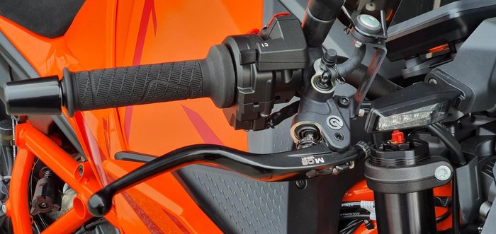 2025 KTM 1390 Super Duke R Super Duke Orange