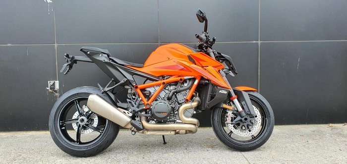2025 KTM 1390 Super Duke R Super Duke Orange