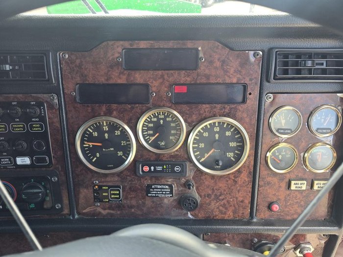 2010 Kenworth T600 Series