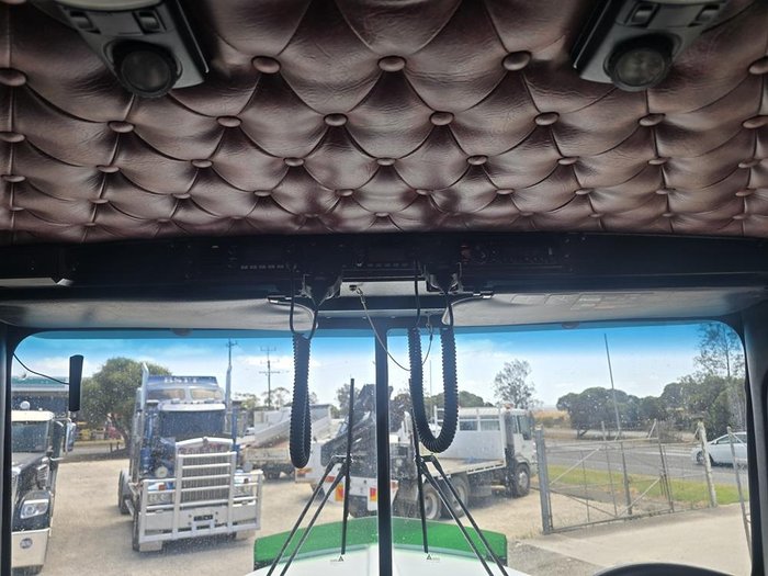 2010 Kenworth T600 Series