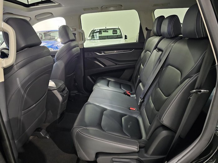 2023 LDV D90 Executive