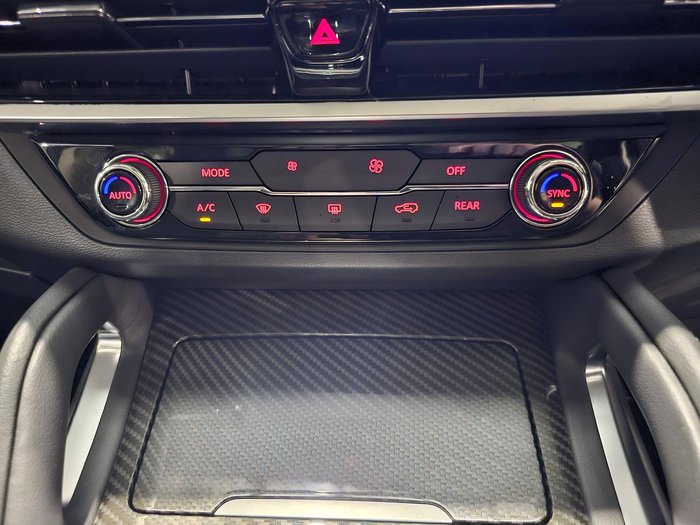 2023 LDV D90 Executive