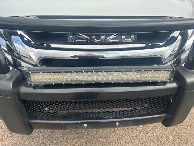 2017 ISUZU MU-X
