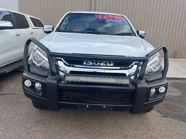 2017 ISUZU MU-X