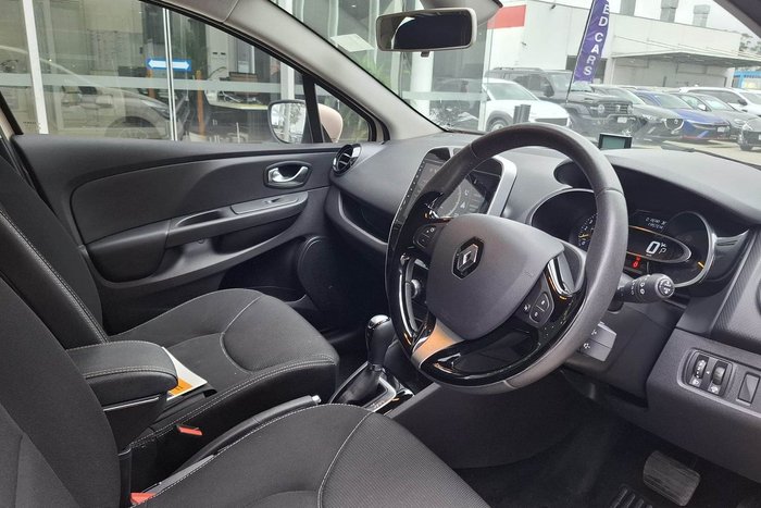 2015 Renault Clio Expression