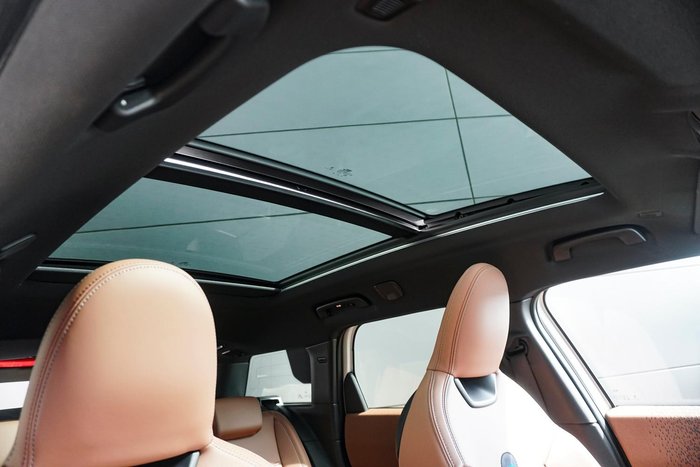 2025 MINI Countryman C Favoured