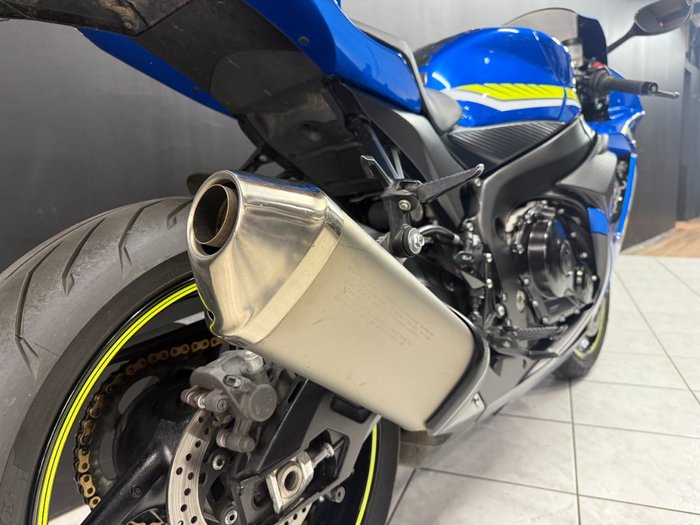2018 SUZUKI GSX-S750 Blue